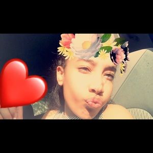 Meet your Posher, Mia